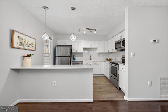 805 BAYRIDGE DR, Gaithersburg, MD 20878