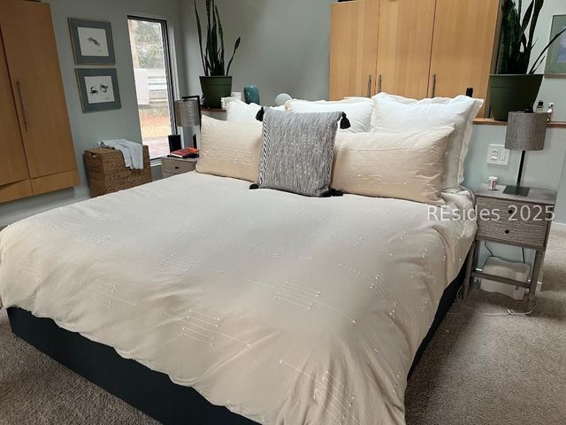 29 Myrtle Court E, Hilton Head Island, SC 29926