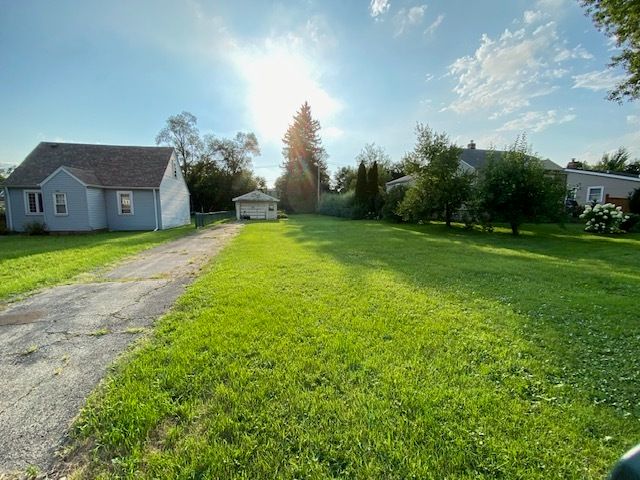 424 N Elmwood Avenue, Wood Dale, IL 60191