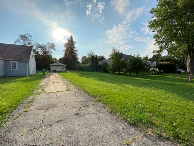 424 N Elmwood Avenue, Wood Dale, IL 60191