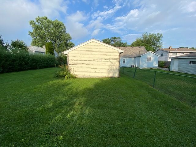 424 N Elmwood Avenue, Wood Dale, IL 60191