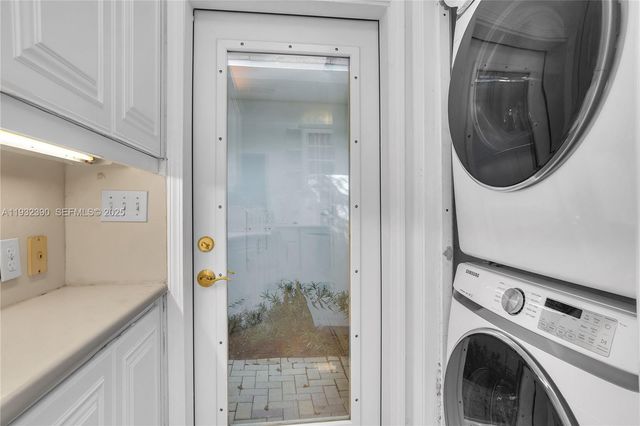 205 NE 16th Ter, Fort Lauderdale, FL 33301