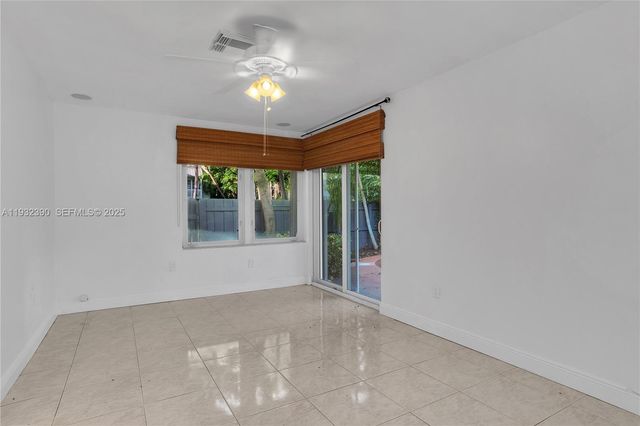 205 NE 16th Ter, Fort Lauderdale, FL 33301