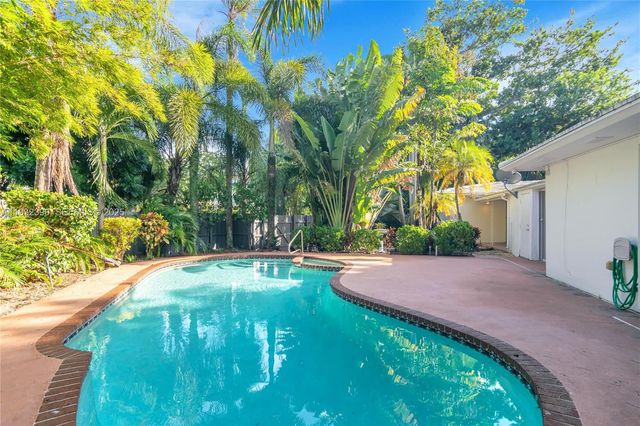 205 NE 16th Ter, Fort Lauderdale, FL 33301