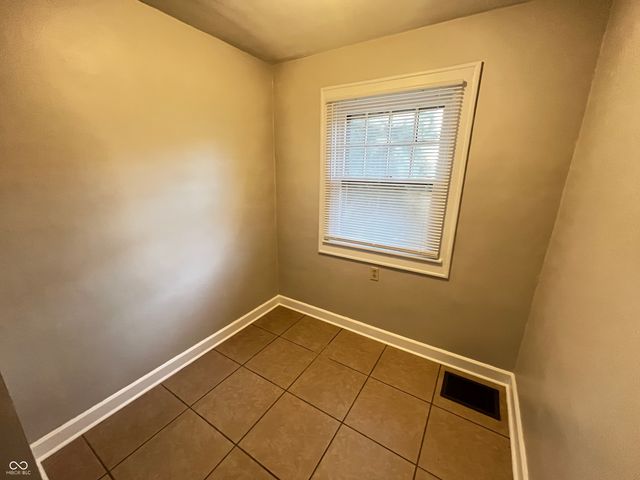 5542 N College Avenue, Indianapolis, IN 46220
