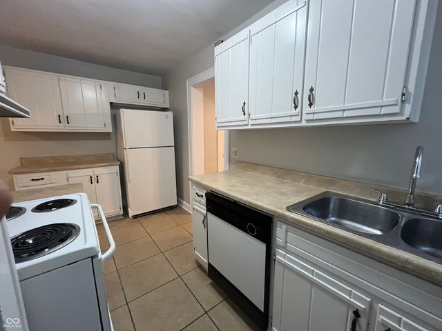 5542 N College Avenue, Indianapolis, IN 46220