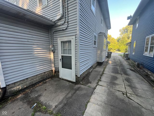 5542 N College Avenue, Indianapolis, IN 46220