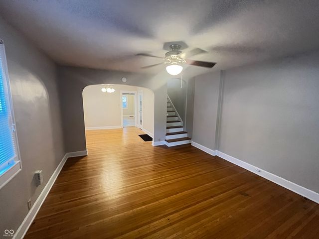 5542 N College Avenue, Indianapolis, IN 46220