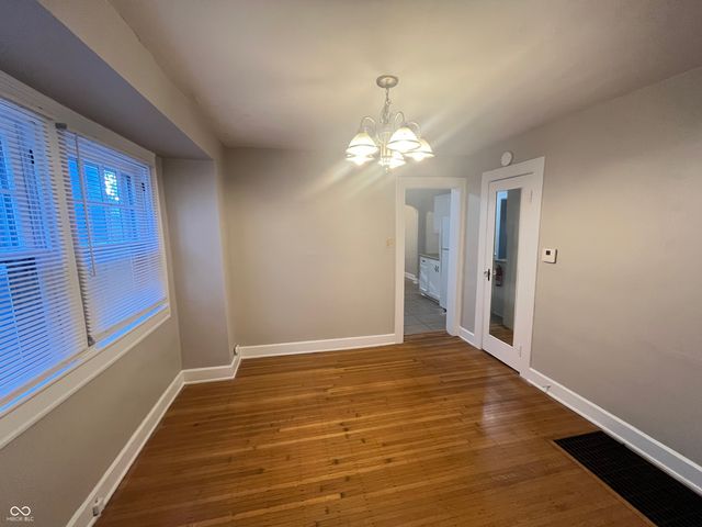 5542 N College Avenue, Indianapolis, IN 46220