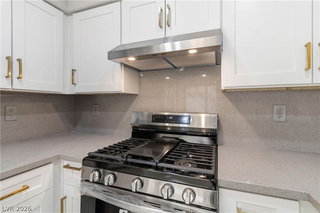 3144 Tarpon Drive 204, Las Vegas, NV 89120 — photo 2
