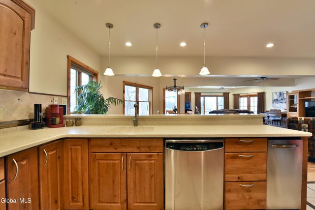 109 Sunset Drive, Broadalbin, NY 12025