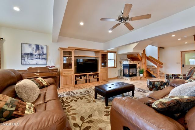 109 Sunset Drive, Broadalbin, NY 12025