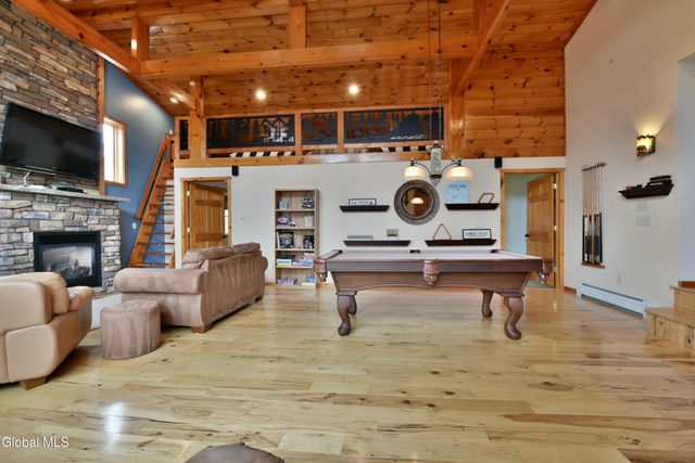 109 Sunset Drive, Broadalbin, NY 12025