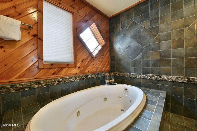 109 Sunset Drive, Broadalbin, NY 12025