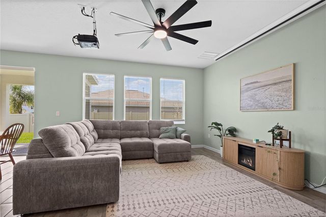 33571 SKY BLOSSOM CIRCLE, Leesburg, FL 34788