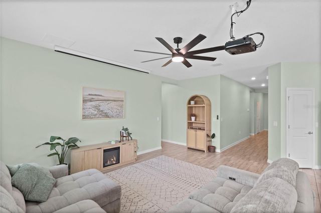 33571 SKY BLOSSOM CIRCLE, Leesburg, FL 34788
