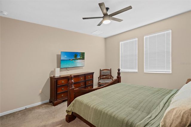 33571 SKY BLOSSOM CIRCLE, Leesburg, FL 34788