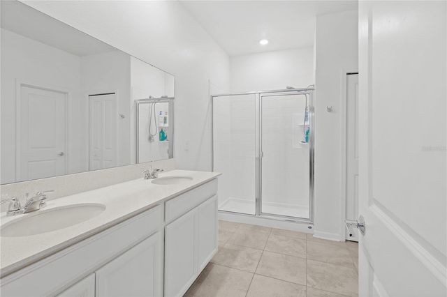 33571 SKY BLOSSOM CIRCLE, Leesburg, FL 34788