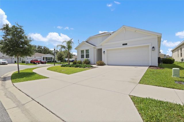 33571 SKY BLOSSOM CIRCLE, Leesburg, FL 34788