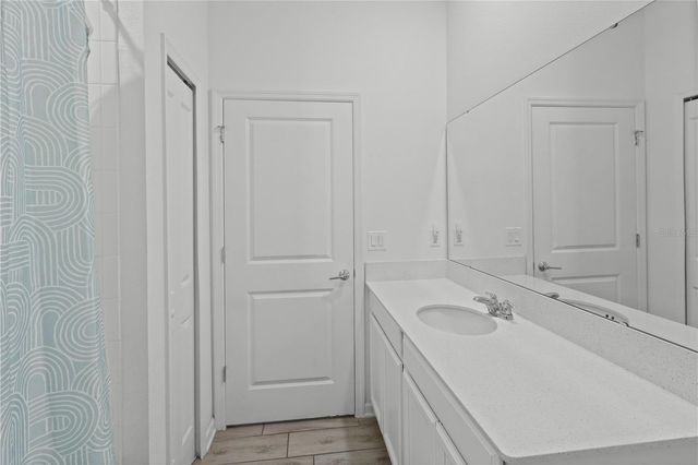 33571 SKY BLOSSOM CIRCLE, Leesburg, FL 34788