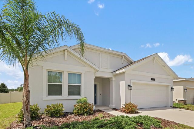 33571 SKY BLOSSOM CIRCLE, Leesburg, FL 34788