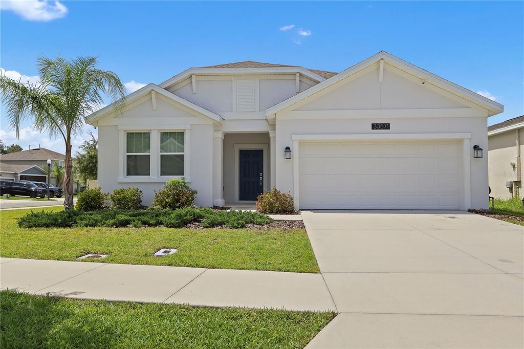 33571 SKY BLOSSOM CIRCLE, Leesburg, FL 34788