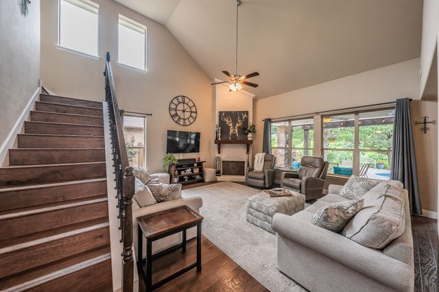 9445 Drovers View Trail, Fort Worth, TX 76131