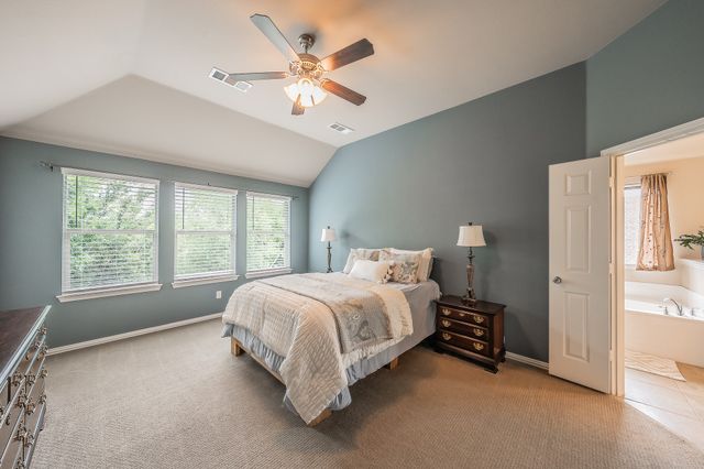 9445 Drovers View Trail, Fort Worth, TX 76131