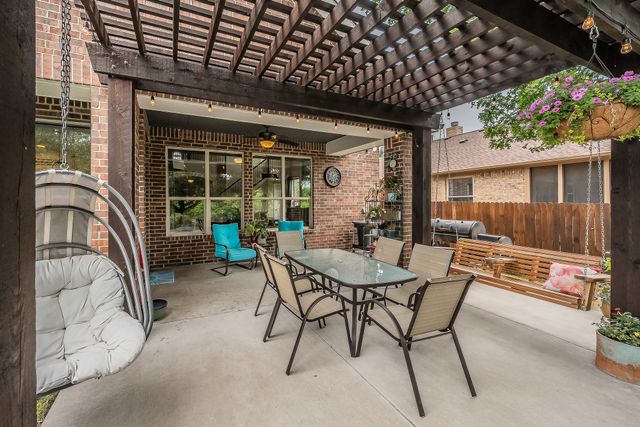 9445 Drovers View Trail, Fort Worth, TX 76131