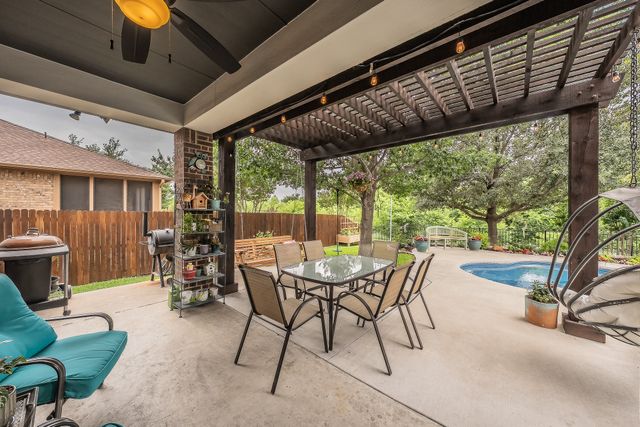9445 Drovers View Trail, Fort Worth, TX 76131