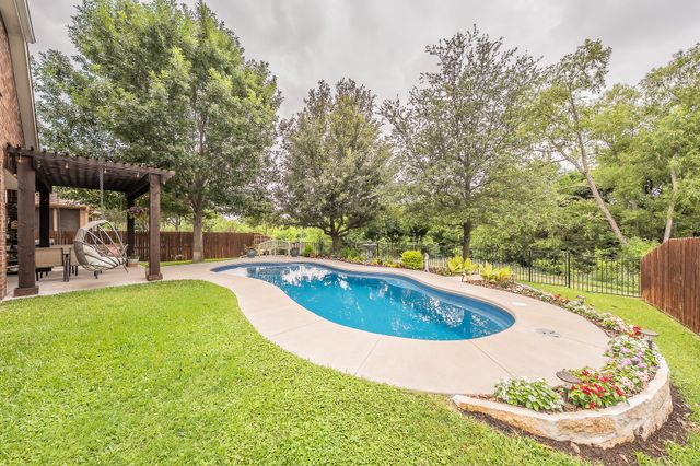 9445 Drovers View Trail, Fort Worth, TX 76131