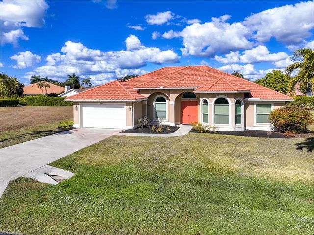 9882 El Greco CIR, Bonita Springs, FL 34135