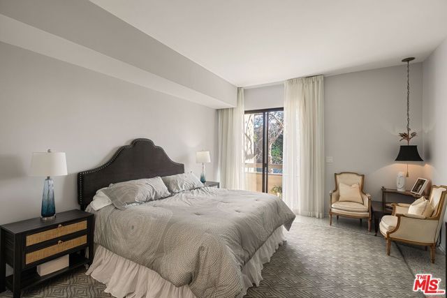 141 S Linden Drive 204, Beverly Hills, CA 90212