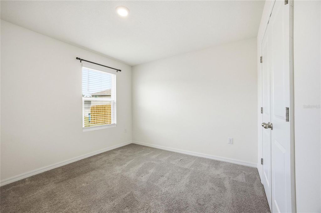 Image 12 of property listing at 16372 NW 190TH STREET, High Springs, FL 32643