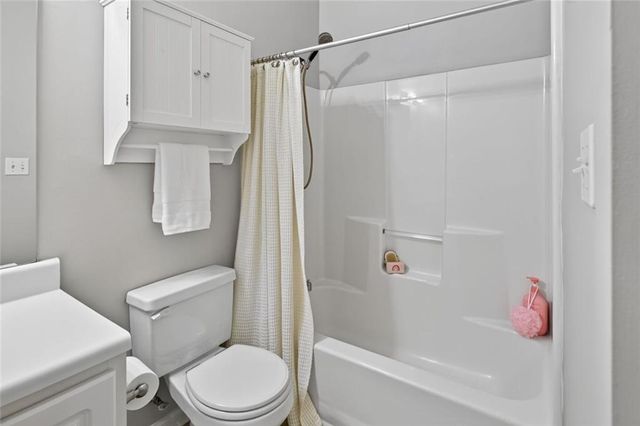 206 Las Brasis Court, Peachtree City, GA 30269