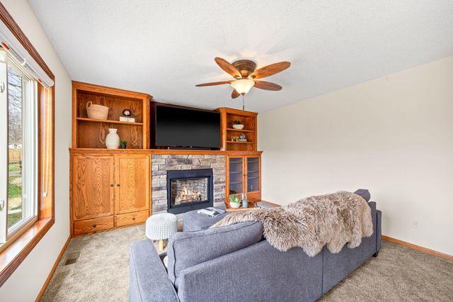 19810 Evensong Avenue, Farmington, MN 55024