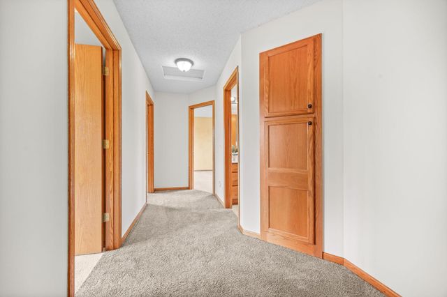 19810 Evensong Avenue, Farmington, MN 55024