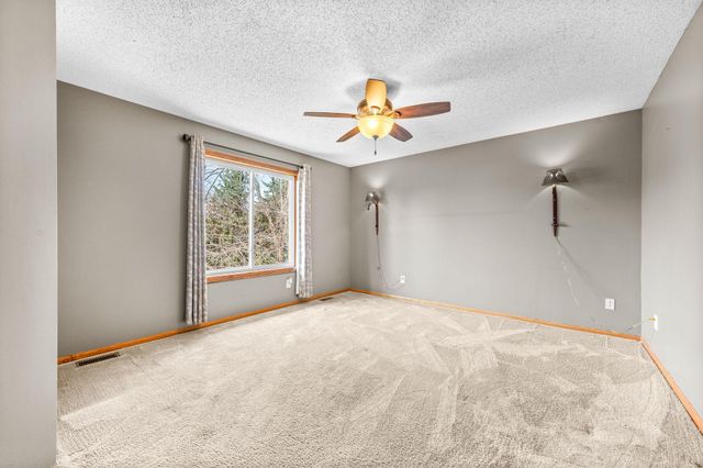 19810 Evensong Avenue, Farmington, MN 55024