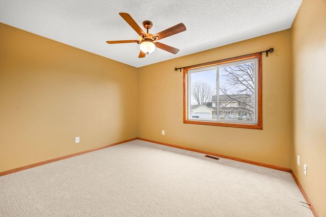 19810 Evensong Avenue, Farmington, MN 55024