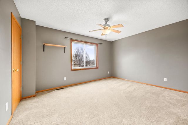 19810 Evensong Avenue, Farmington, MN 55024