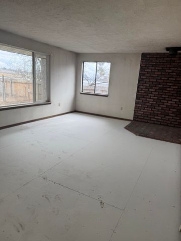 15533 Richardson Lane, Keno, OR 97627