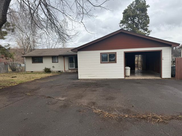 15533 Richardson Lane, Keno, OR 97627