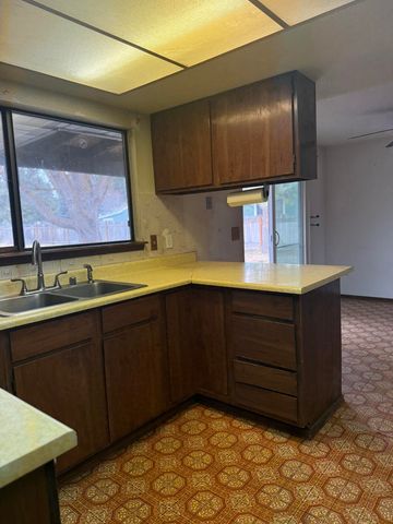 15533 Richardson Lane, Keno, OR 97627