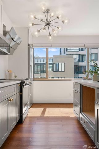 1001 Pine Street 404, San Francisco, CA 94109