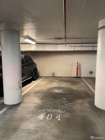 1001 Pine Street 404, San Francisco, CA 94109