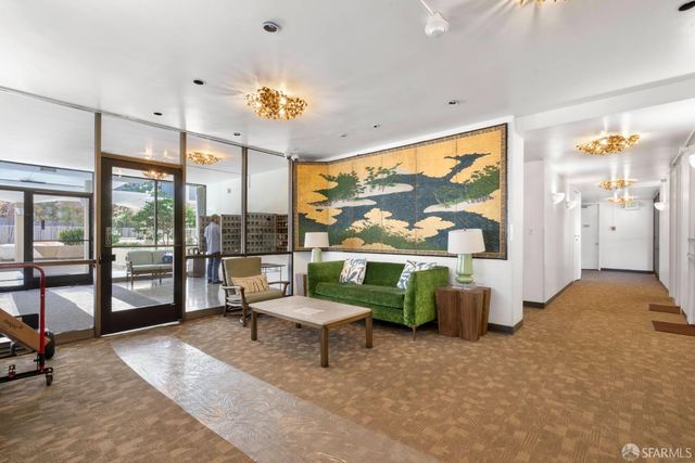 1001 Pine Street 404, San Francisco, CA 94109