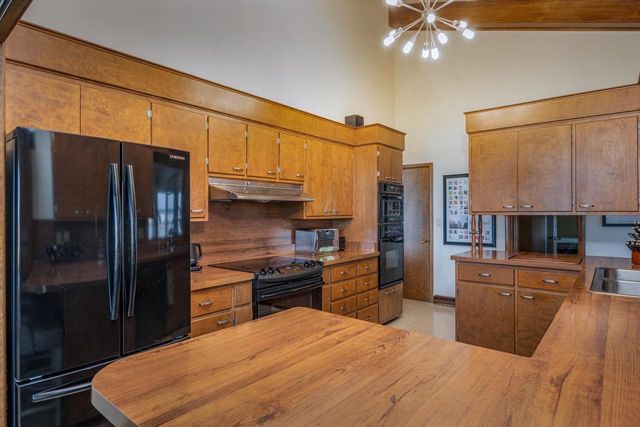1120 BALDWIN AVENUE, Oshkosh, WI 54901