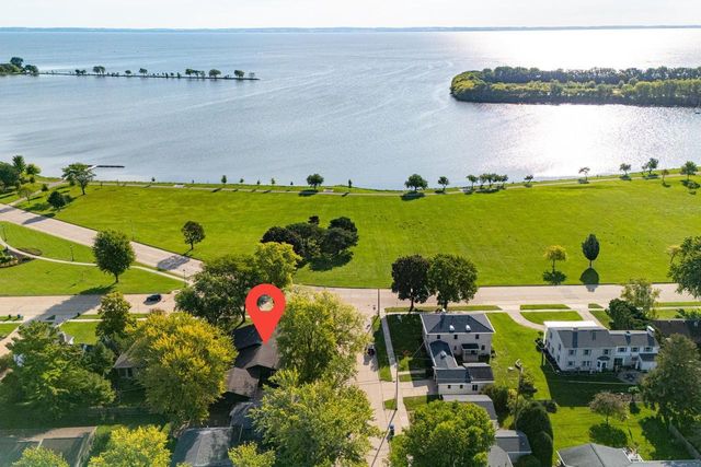 1120 BALDWIN AVENUE, Oshkosh, WI 54901