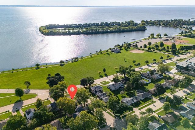 1120 BALDWIN AVENUE, Oshkosh, WI 54901