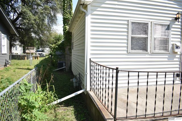 4713 N 14th Street, Omaha, NE 68110